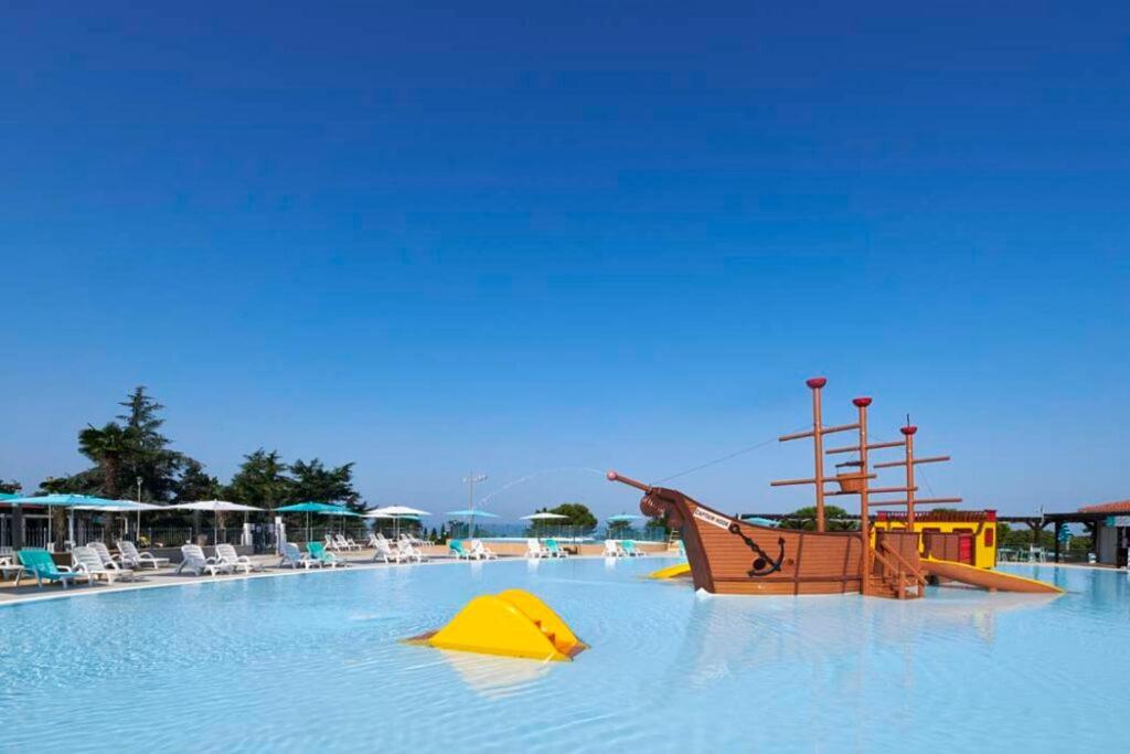 Easyatent Safari Tent Park Umag Buitenkant foto