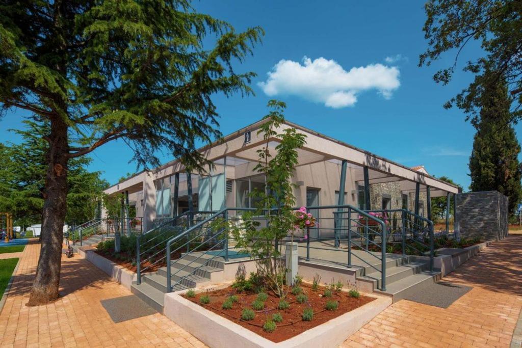 Easyatent Safari Tent Park Umag Buitenkant foto